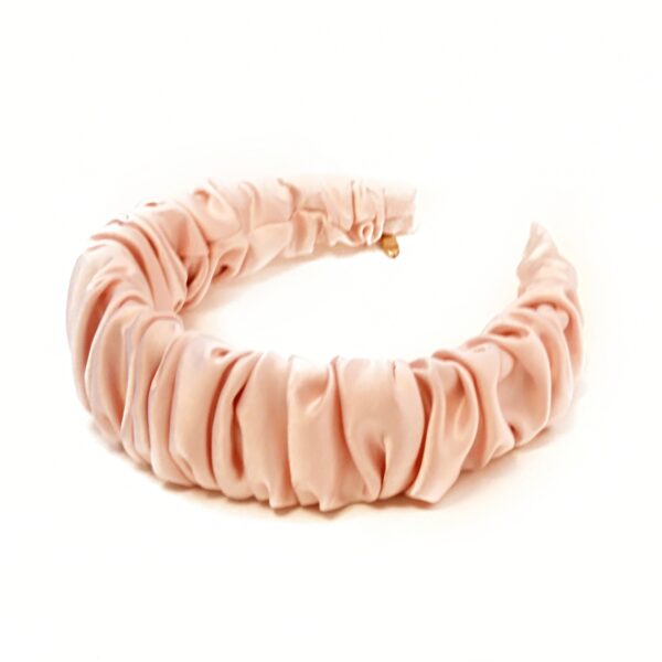 Hårbøyle wrinkle sateng – lys rosa