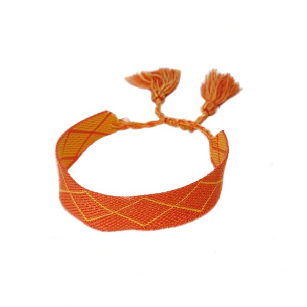 Salg. Knyte armbånd med dusker – orange/gul