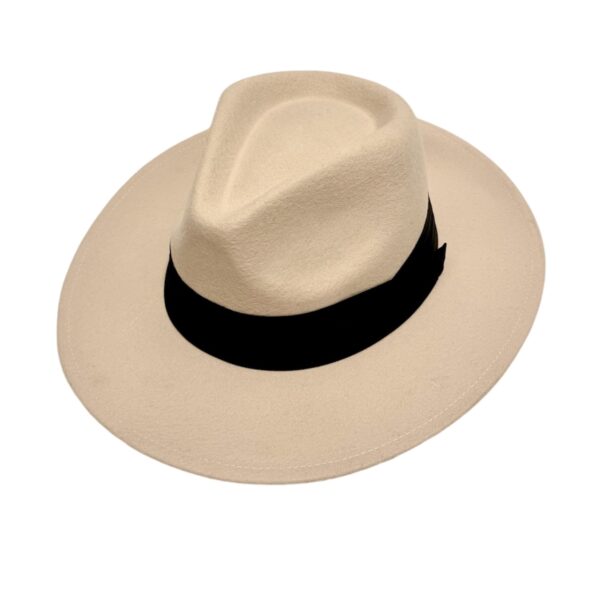 Exclusive ullhatt med bånd – Creme