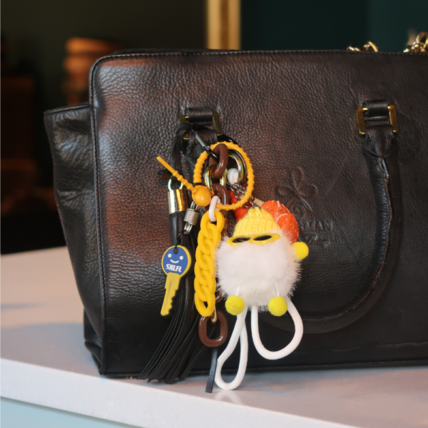 Bag charm stor – Gul sport