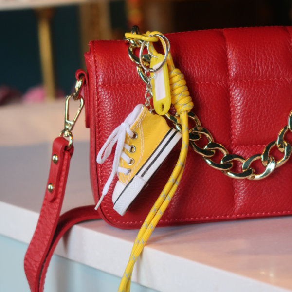 Bag charm converse – Gul