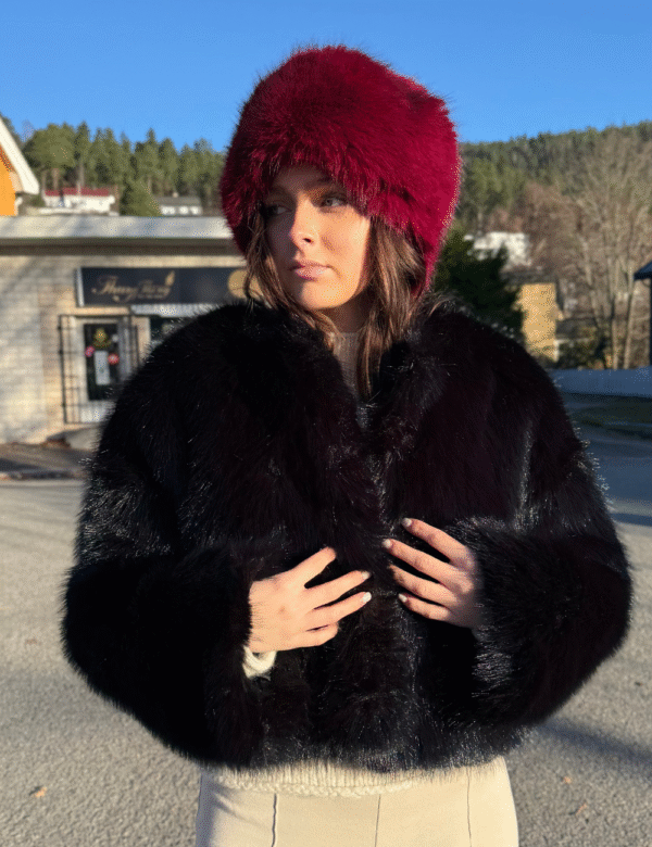 Anastasia fuskepels jakke – Sort