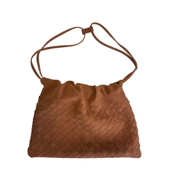 Flettet vegansk veske/clutch – Cognac