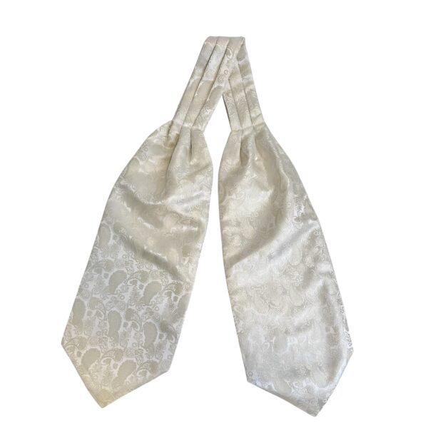 Ascot – #16 Creme