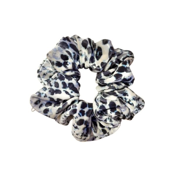 Hårstrikk scrunchies snake velur – Creme