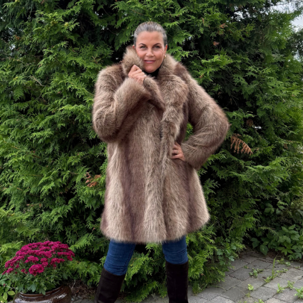 St. Moritz fuskepels jakke trekvart – Wolf