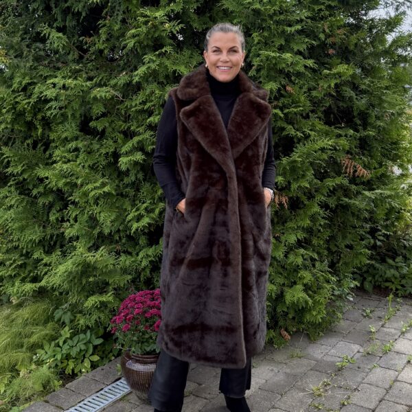 St. Moritz lang fuskepels vest – Minkbrun