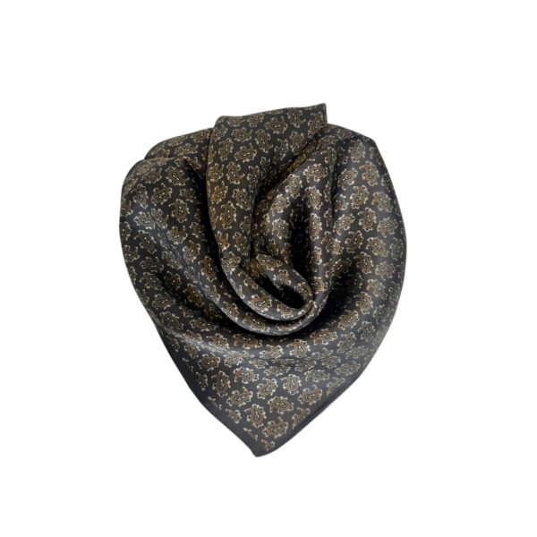 Små silkeskjerf 53×53 – #86 Sort/oransje liten paisley